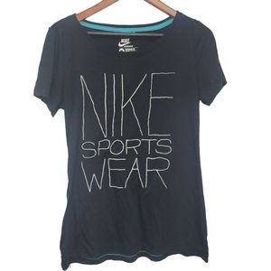 Nike Women's Athletic Dress. Size Medium.  Excellent Condition Pre-owned.